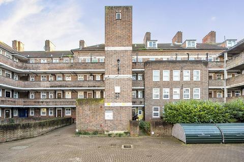 1 bedroom flat for sale, Lordship Road, Stoke Newington, London, N16