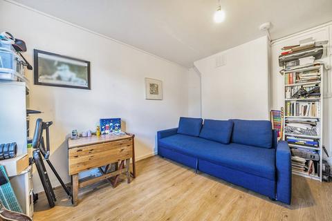 1 bedroom flat for sale, Lordship Road, Stoke Newington, London, N16