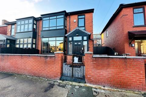 5 bedroom semi-detached house to rent, Hesketh Avenue, Sharples, Bolton