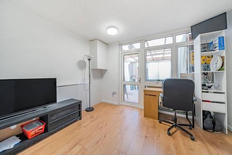68 Belgrave Walk, Mitcham, CR4 3QB