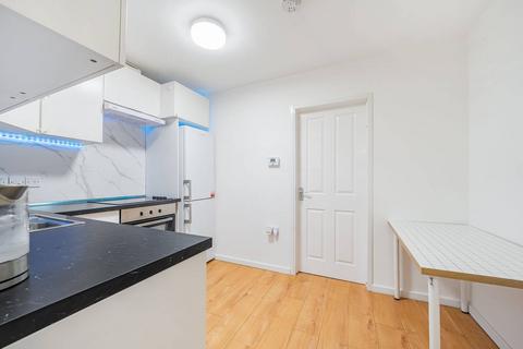 68 Belgrave Walk, Mitcham, CR4 3QB