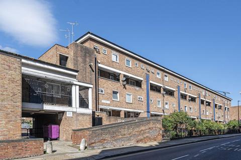 3 bedroom flat to rent, Bow Common Lane, Bow, London, E3