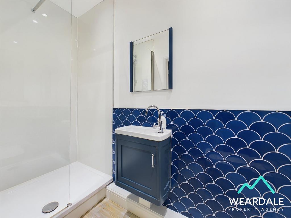 The Barns - Ground Floor Shower Room