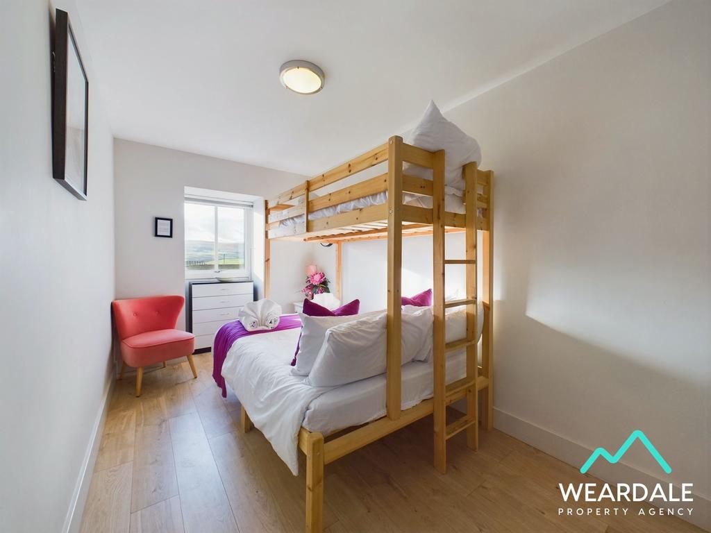 The Stables - Bedroom 3