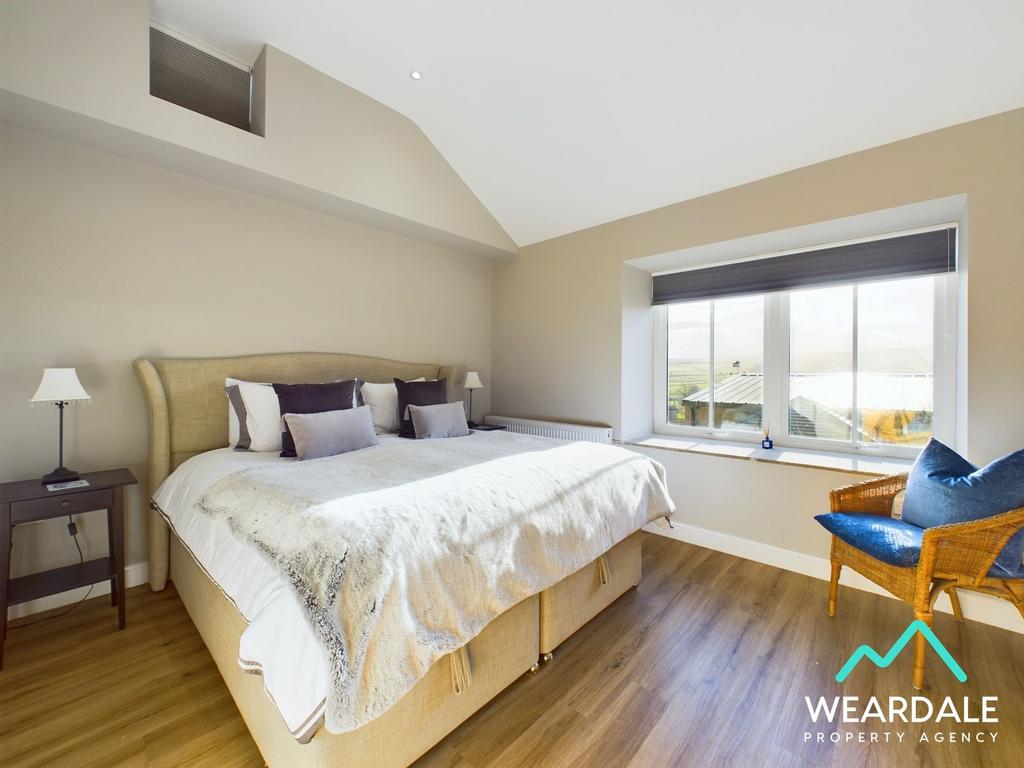 The Barns - Bedroom 2