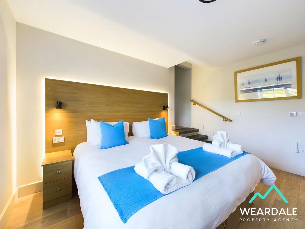 The Stables - Bedroom 1