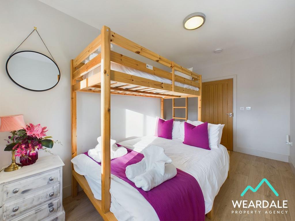The Stables - Bedroom 3