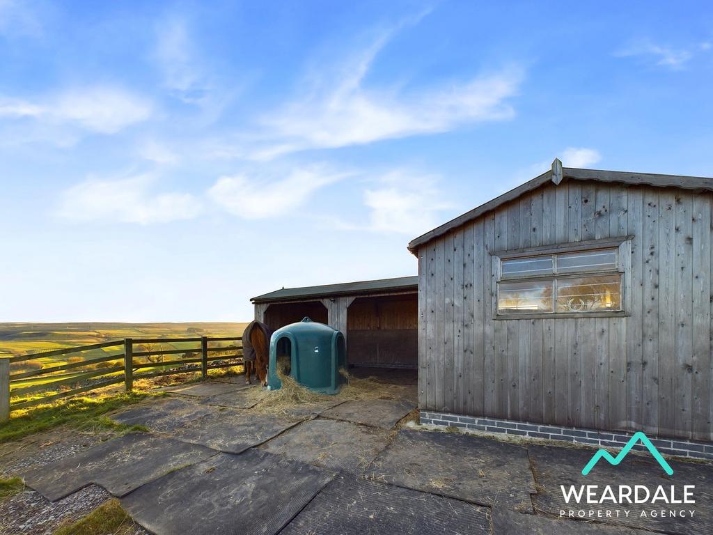 The Barns - Field Shelter