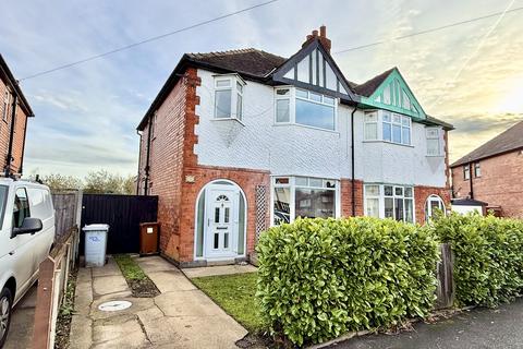 3 bedroom semi-detached house to rent, Bancroft Road, Newark