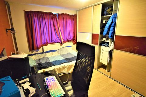 undefined, Lynwood, Guildford