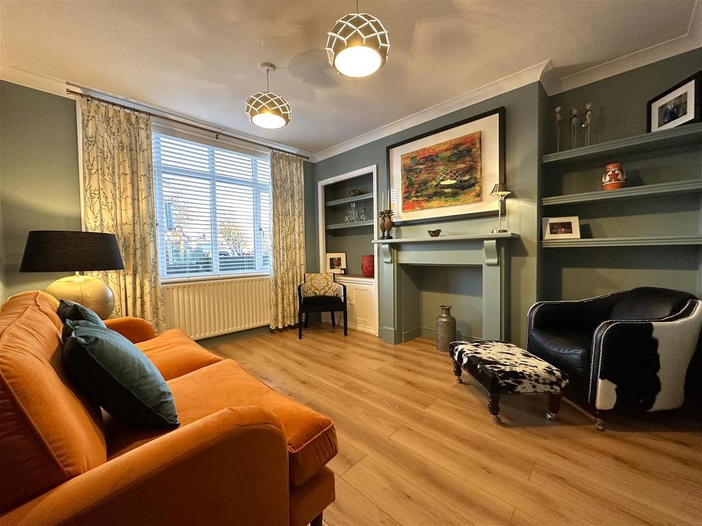 Lovely Lounge 792