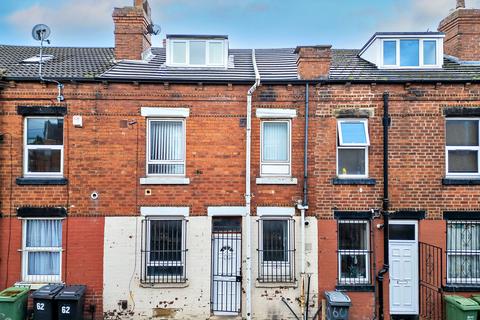 2 bedroom terraced house to rent, Glensdale Terrace, Leeds LS9