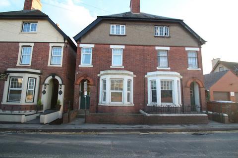 2 bedroom flat to rent, Barton Road, Hereford