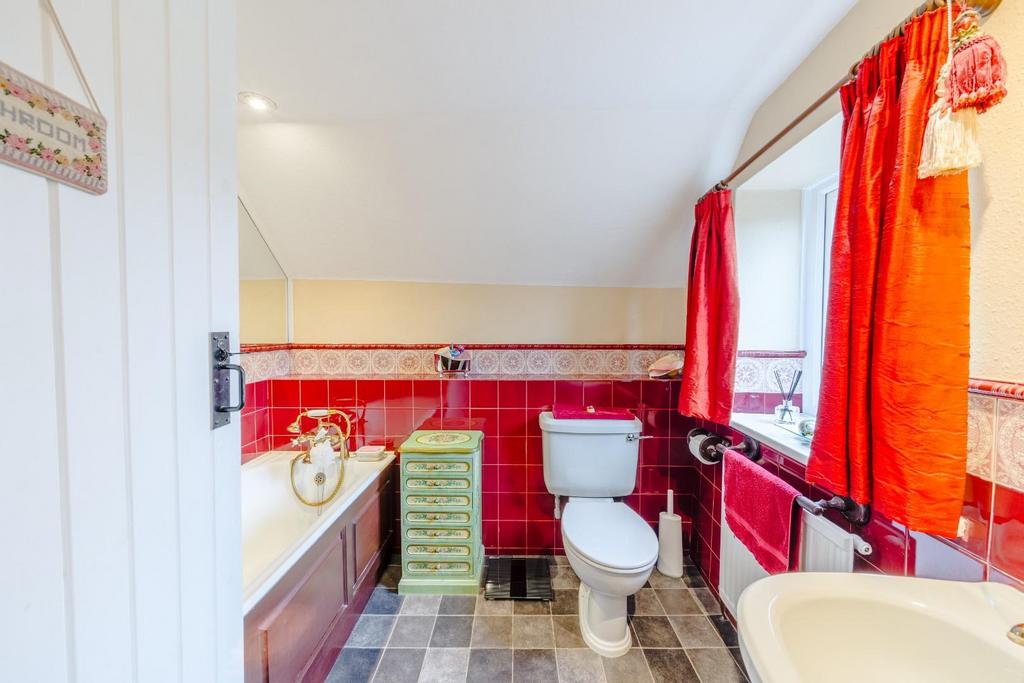 16 Church Road BATHROOM 2   Real estate photograph