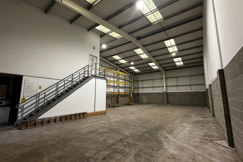 Warehouse to rent, Unit 14 Northbrook Business Park, Northbrook Road, Worthing, West Sussex, BN14