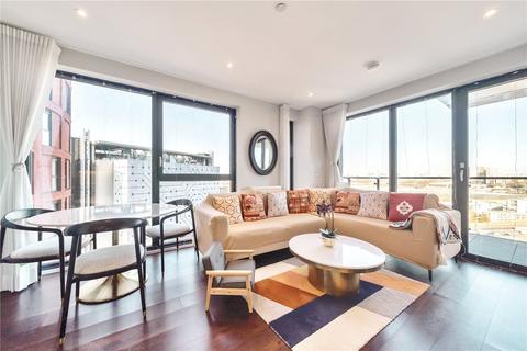 3 bedroom apartment for sale, Silvocea Way, London, E14