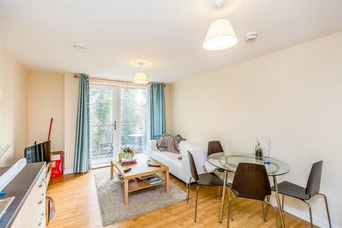 2 bedroom apartment to rent, Candleford Court, Buckingham, MK18 1GA