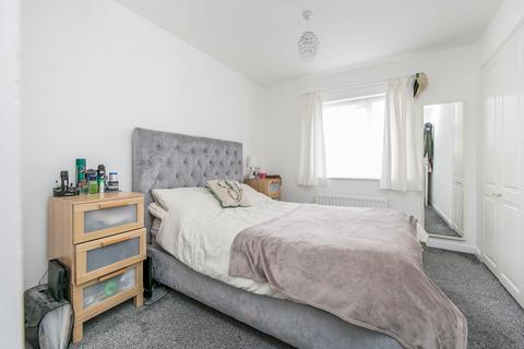 2 bedroom maisonette to rent, Little Fox Burrows, Colchester, Essex, CO2