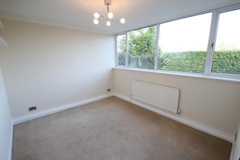 2 bedroom apartment to rent, Ashtead