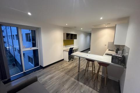 Studio to rent, Large Studio - Central Luton - Furnished - Spring Place - LU1 5FT