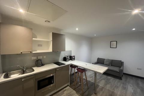 Studio to rent, Large Studio - Central Luton - Furnished - Spring Place - LU1 5FT