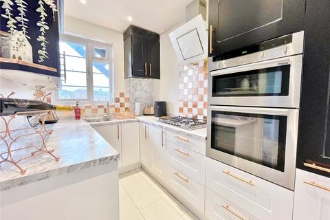 2 bedroom flat for sale, Strand Parade, The Boulevard, Goring-by-Sea, Worthing, BN12