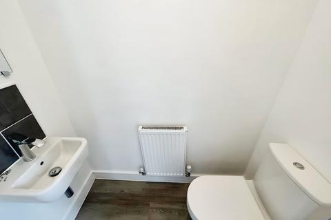 2 bedroom terraced house to rent, Rogers Avenue, Newcastle, Staffordshire, ST5