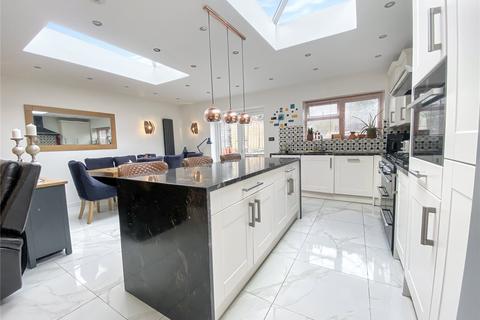 5 bedroom semi-detached house for sale, Blackfen Road, Sidcup, Kent, DA15