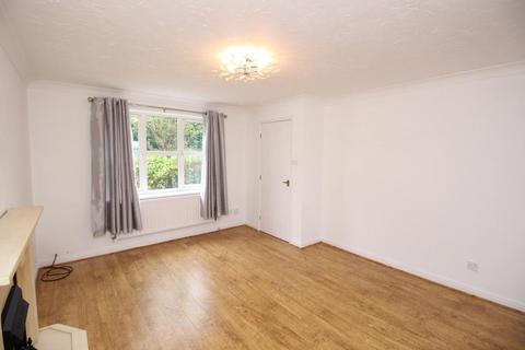 3 bedroom semi-detached house to rent, Basford Park, Stoke on Trent ST4