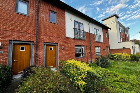 3 bedroom mews to rent, Montmano Drive, West Didsbury, Manchester, M20 2EB