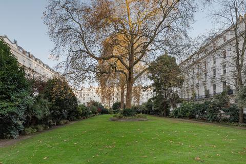 3 bedroom penthouse for sale, Leinster Square, London W2