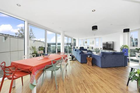 3 bedroom penthouse for sale, Altitude Point, E1