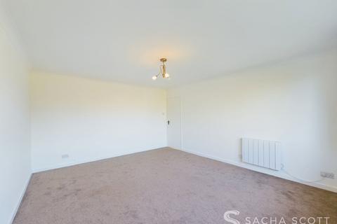 2 bedroom maisonette to rent, Garratts Lane, Banstead, SM7