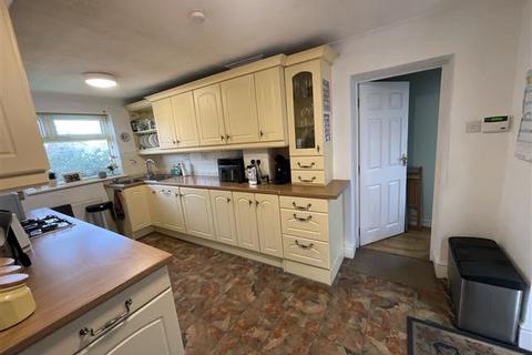 4 bedroom detached house for sale, Gresham Avenue, Brinsworth, Rotherham, S60 5HA