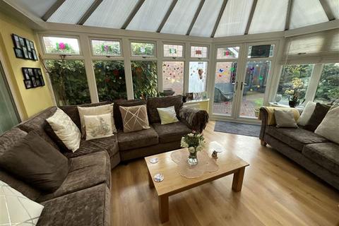 27 Gresham Avenue, Brinsworth, Rotherham, S60 5HA