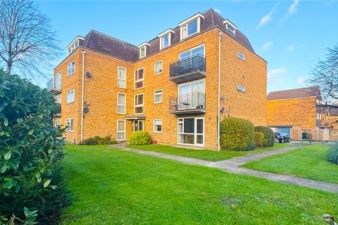 2 bedroom duplex for sale, Edgecumbe Court, Staines upon Thames TW18