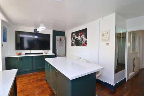 29 Bonner Grove, Walsall, WS9 0DU