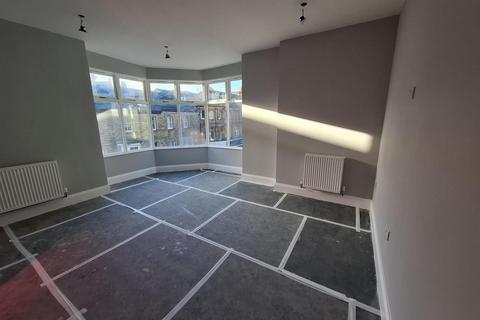 3 bedroom house to rent, Spring Gardens, Buxton