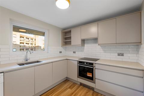 2 bedroom flat for sale, Station Road West, Oxted, Surrey, RH8