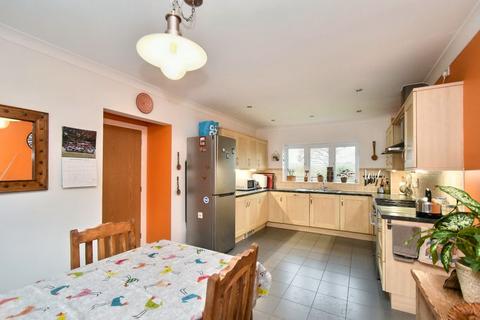 4 bedroom detached house for sale, Hooper Close, Okehampton