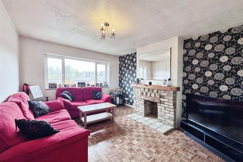 2 bedroom maisonette for sale, Summit Close, Edgware