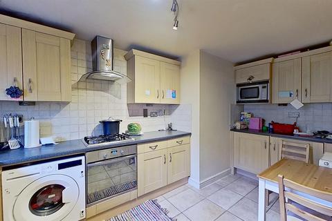 2 bedroom maisonette for sale, Goodrington Place, Broughton, Milton Keynes