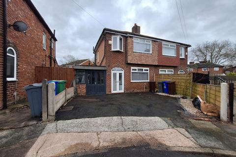 3 bedroom semi-detached house to rent, Moorton Avenue, Levenshulme, Manchester, M19