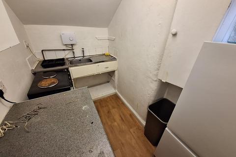 1 bedroom flat to rent, Osborne Road, Levenshulme, Manchester, M19