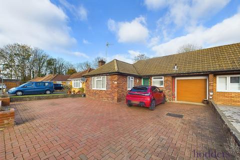 3 bedroom bungalow for sale, Chaseside Gardens, Chertsey, Surrey, KT16