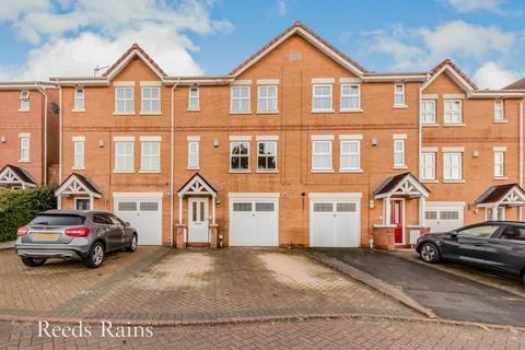 3 bedroom terraced house for sale, Elvington Close, Cheshire CW12