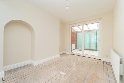 3 bedroom terraced house for sale, Aragon Road, Morden SM4