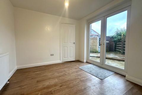 3 bedroom semi-detached house for sale, Larchwood Avenue, Newcastle upon Tyne NE3