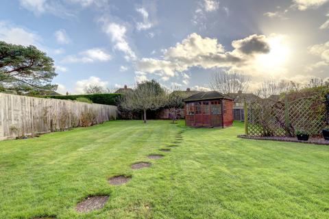 3 bedroom bungalow for sale, Bell Crescent, Princes Risborough HP27