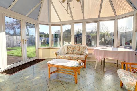 3 bedroom bungalow for sale, Bell Crescent, Princes Risborough HP27